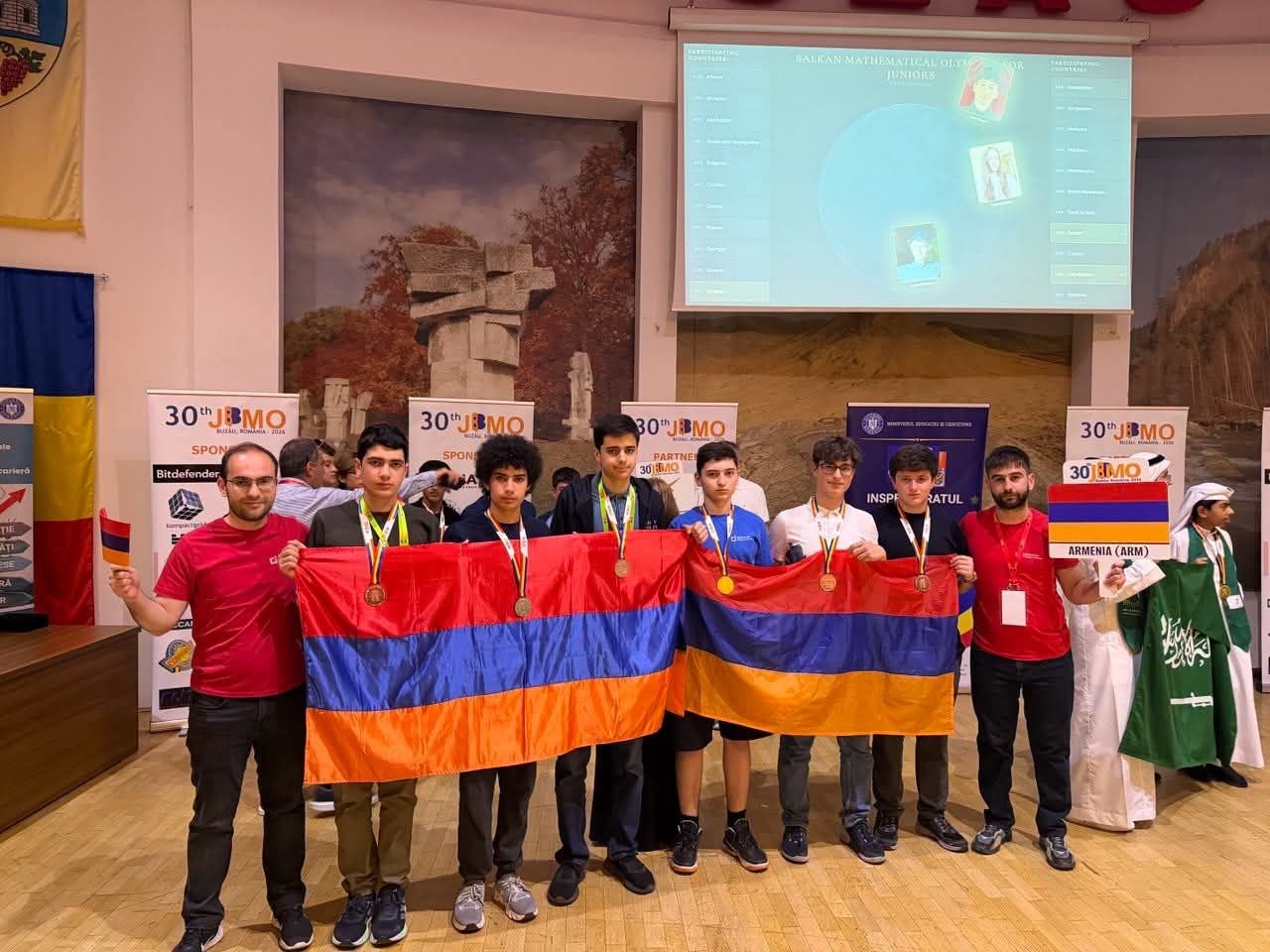 ՔՎԱՆՏԱԿԱՆԻ ԵՎՍ ՄԵԿ ՓԱՅԼՈՒՆ ՀԱՂԹԱՆԱԿ ՄԱԹԵՄԱՏԻԿԱՅԻ ՄԻՋԱԶԳԱՅԻՆ ԱՍՊԱՐԵԶՈՒՄ