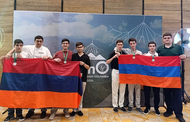 «ՔՎԱՆՏ» ՎԱՐԺԱՐԱՆԻ ՍԱՆ ՍԱՄՎԵԼ ՀԱՐՈՒԹՅՈՒՆՅԱՆԸ՝ ՖԻԶԻԿԱՅԻ ՄԻՋԱԶԳԱՅԻՆ ՕԼԻՄՊԻԱԴԱՅԻ ԲՐՈՆԶԵ ՄԵԴԱԼԱԿԻՐ